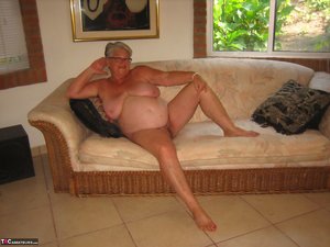 TAC Amateurs invites you to browse their xxx pics with Girdle Goddess xxx gallery 272987