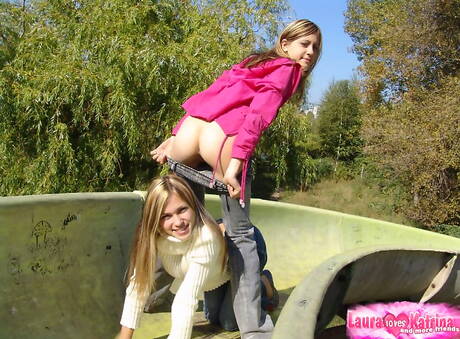 Laura Loves Katrina pleased to share with you xxx gallery with Laura and Katrina in lesbian fun scene