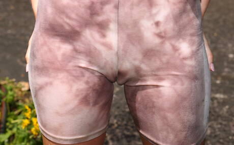 ALS Scan invite you to explore free xxx photos featuring Braylin Bailey in golden shower session